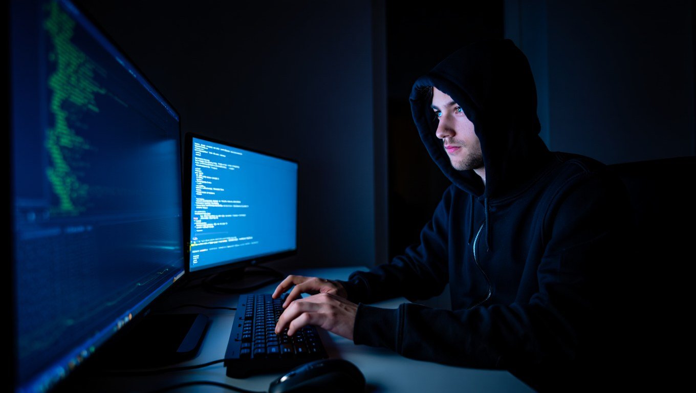 What Is the Dark Web and How Can You Access It? Beware! 3